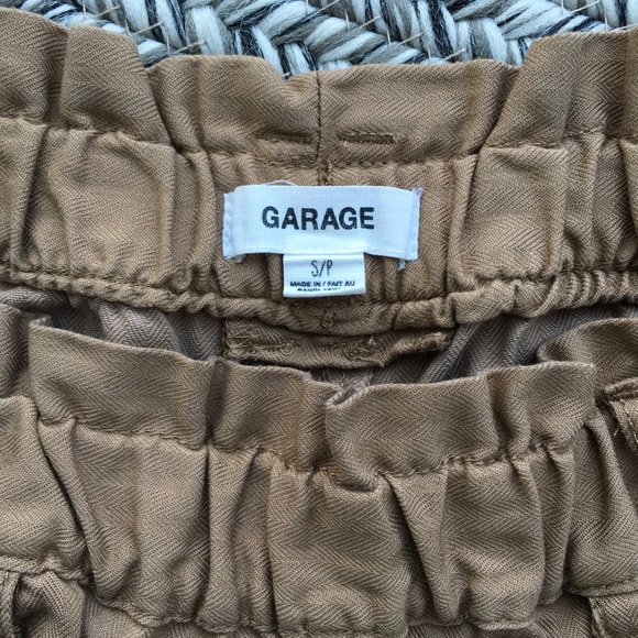 Garage - High-Rise Paperbag Pull-Up Shorts w/ Belt - Picture 4 of 5